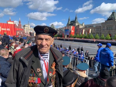 Алексей Богодистов: Дорогой Иван Иванович прислал видео с трибуны на Красной Площади
