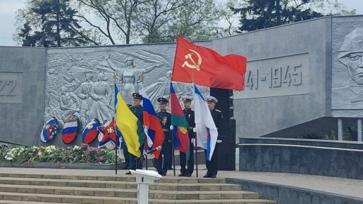 Памятное мероприятие «Мужества Вечный огонь», посвященное 80-й годовщине Победы в Великой Отечественной войне, прошло сегодня на площади Революции