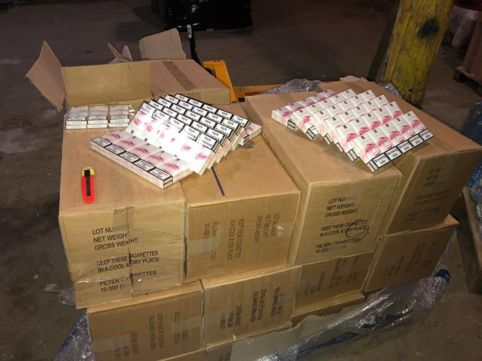        1100      