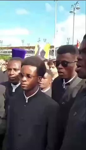  ,   !.          