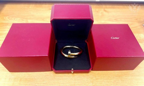  Cartier  5           