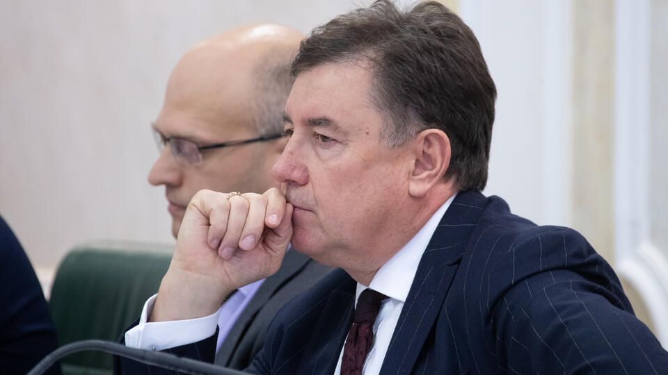 Судья Верховного суда Виктор Момотов оказался связанным с ОПГ миллиардером