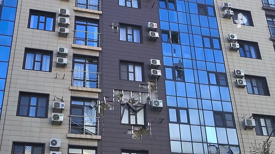 В результате атаки ВСУ на Новороссийск два человека погибли, шесть пострадали, сообщает оперштаб Краснодарского края