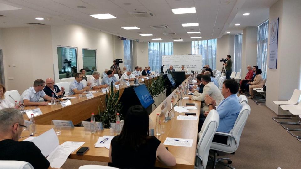 Итоги заседания Сочинского делового клуба о создании управления здравоохранения — на канале СОЧИ 24