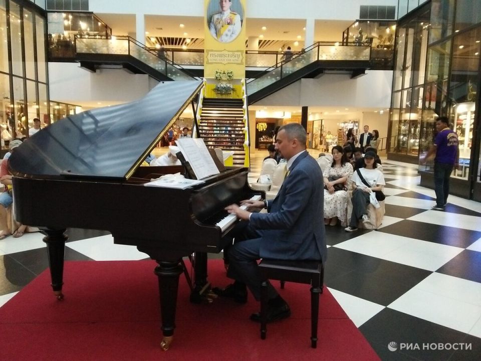 Пианист, больше десяти лет работавший в Таиланде, хочет выступить на Кубани