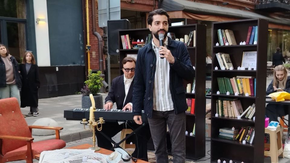 Газета «Краснодарские известия» провела литературный конкурс на улице им. Чапаева