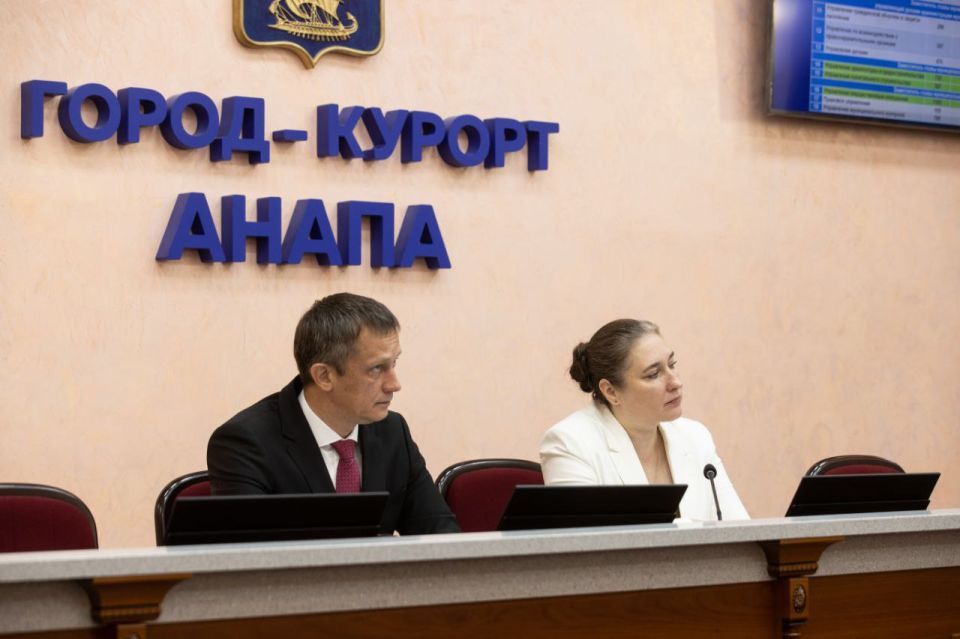 В Анапе проведена очистка пляжей на площади 34 га, работы продолжаются