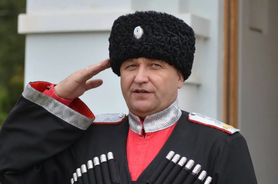 Атаман Власов не успел сбежать на СВО - вице-губернатора Кубани задержали сразу после его заявления о сложении с себя полномочий и отправке в зону спецоперации, пишут местные издания