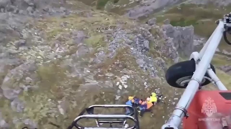 Двое туристов сорвались с северного склона горы Фишт в Адыгее