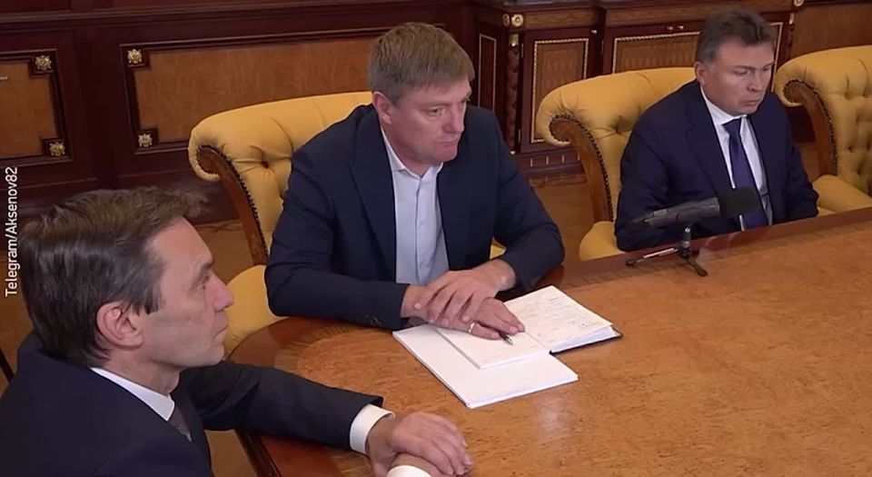 В Крыму заморозили цены на топливо