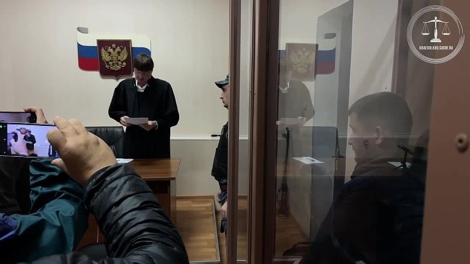 Суд избрал меру пресечения в виде содержания под стражей сроком на два месяца в отношении бывшего вице-губернатора Краснодарского края Александра Власова по уголовному делу, связанному с хищением в особо крупном размере...