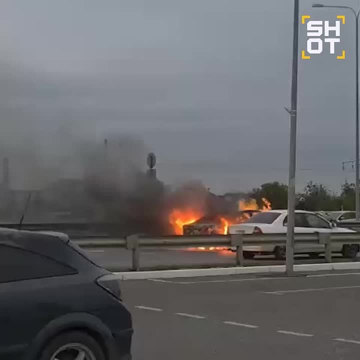 Момент взрыва Toyota Camry на Ростовском шоссе в Краснодаре