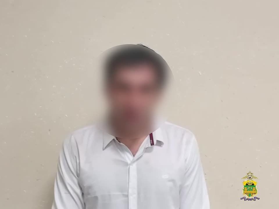 Блогер, который знакомился и оскорблял девушек в Сочи, извинился в отделе полиции