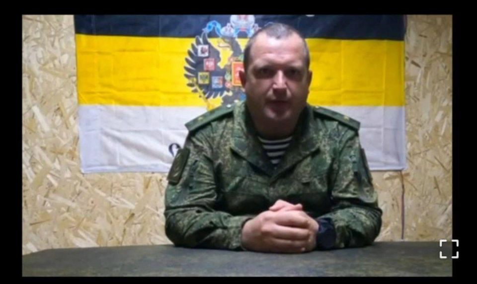 Командир 40-й гвардейской бригады морской пехоты появился на фоне Русского Имперского флага