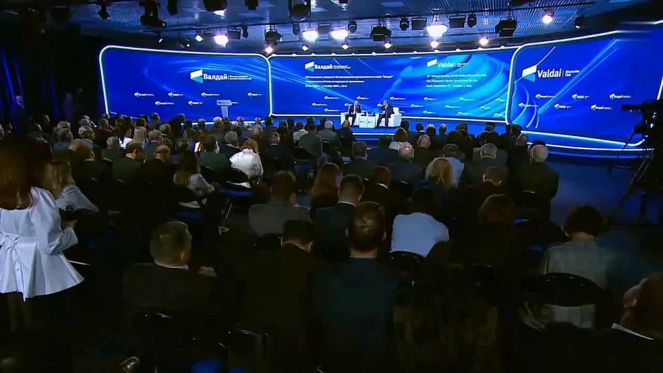 Модератор: Владимир Владимирович, зачем вы отправляете дроны в Данию?