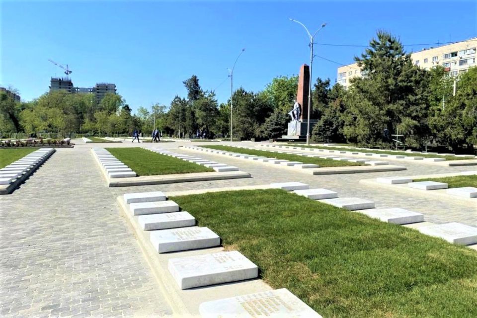 Вернули первозданный вид: на Всесвятском кладбище отреставрировали памятник