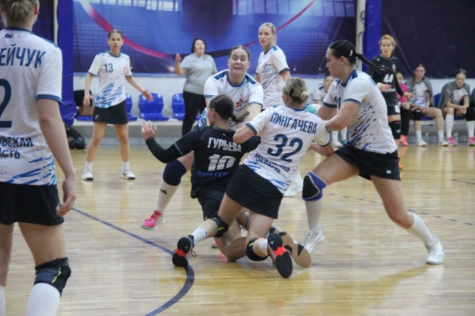Гандболистки из команды «Ставрополье» выиграли матчи чемпионата России в высшей лиге среди женщин