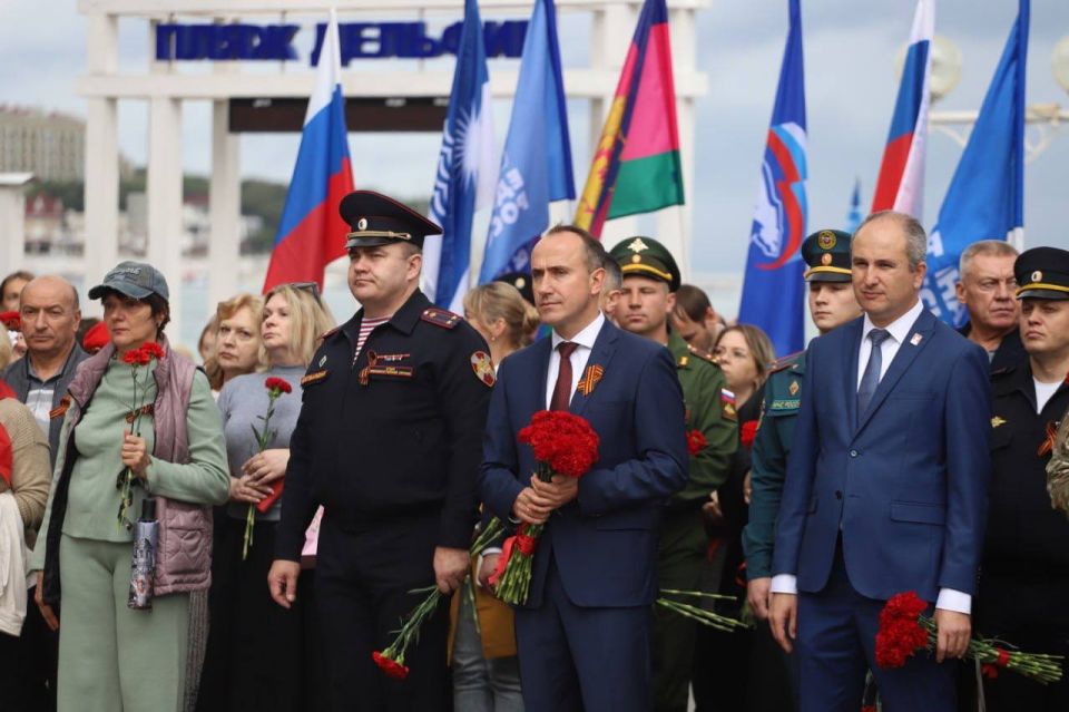Алексей Богодистов: Сегодня вместе с участниками СВО, председателем городской Думы, молодёжью и активом города приняли участие в митинге, посвящённом 82-й годовщине освобождения Кубани от немецко-фашистских захватчиков