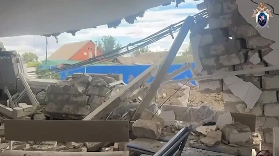 Корпус психоневрологического интерната под Курганинском, в котором сегодня отвалилась стена, давно держался на нечестном слове