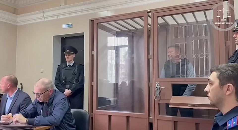Главу Крымского района, которого обвиняют в махинациях с землёй, отправили в СИЗО на 1 месяц и 18 суток