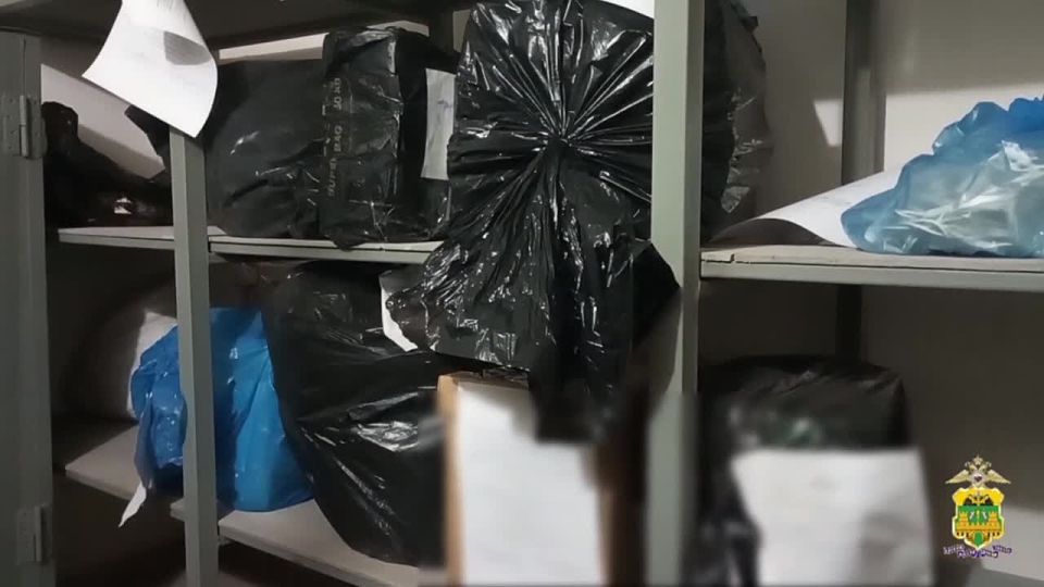 12 000 пачек нелегальных сигарет изъято в Щербиновском районе