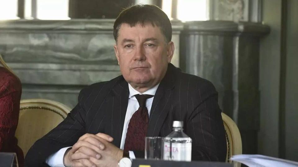 У бывшего судьи Верховного суда РФ Виктора Момотова изъяли имущество на больше чем 9 млрд рублей