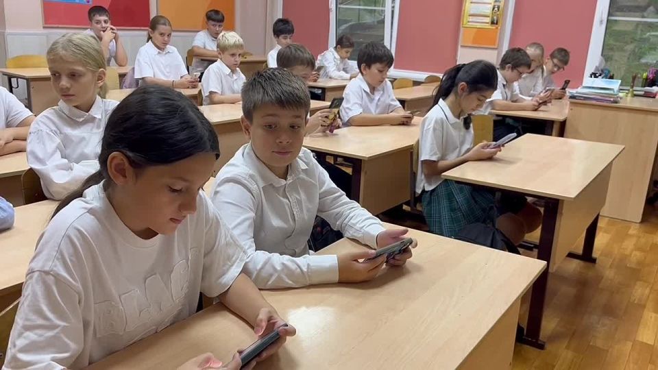 Госавтоинспекция г. Сочи напоминает, что на портале Учи.ру проходит Всероссийская онлайн-олимпиада «Безопасные дороги»