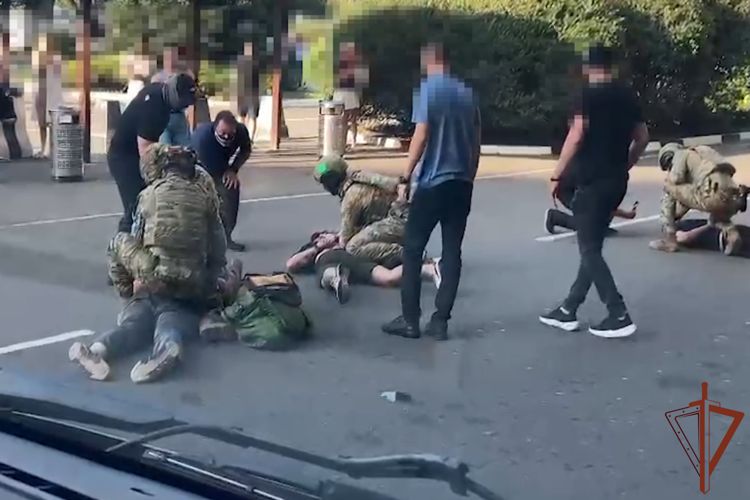 Подозреваемый в вербовке в ряды террористической организации задержан в Сочи при силовой поддержки ОМОН Росгвардии (видео)
