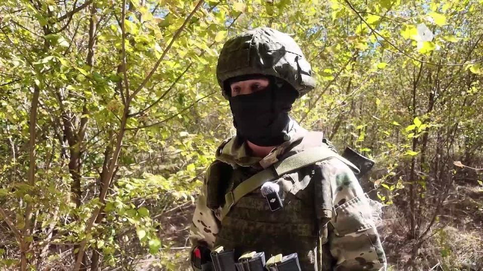 Минобороны РФ показало кадры работы передового авианаводчика Новороссийского соединения ВДВ в составе группировки войск "Днепр"