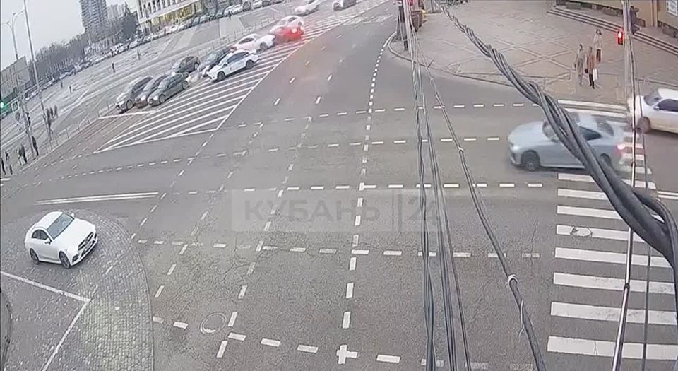 Суд признал терактом ДТП с наездом на полицейского в Краснодаре