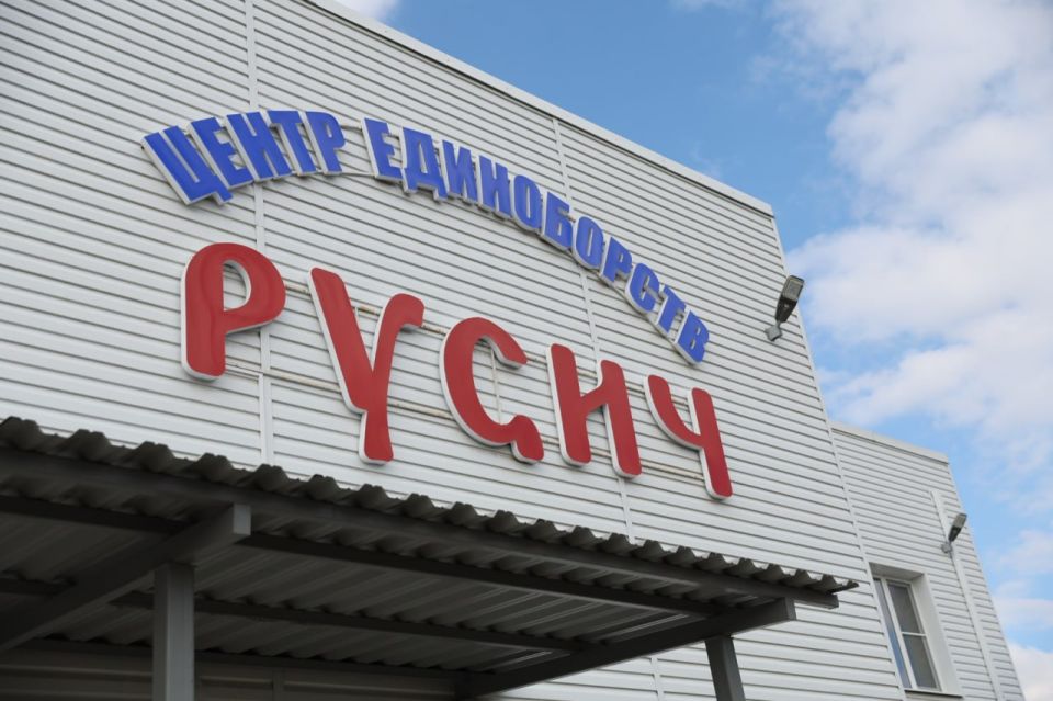 Вениамин Кондратьев посетил в станице Староминской новый центр единоборств и недостроенный бассейн