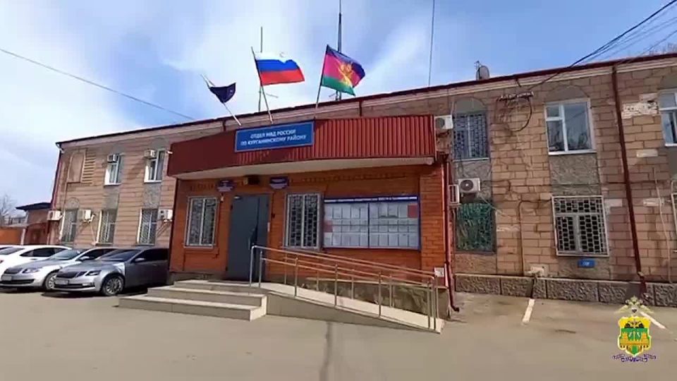 Мужчину, напавшего на пенсионерку с ножом у нее дома, оперативно задержали полицейские