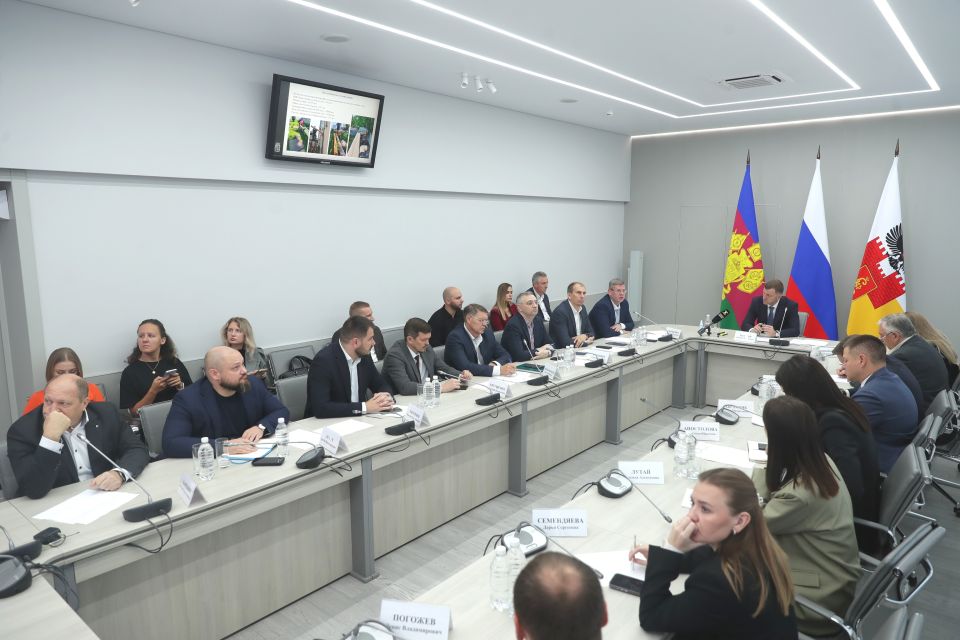 Глава Краснодара поручил в первую очередь обеспечить теплом все социальные объекты