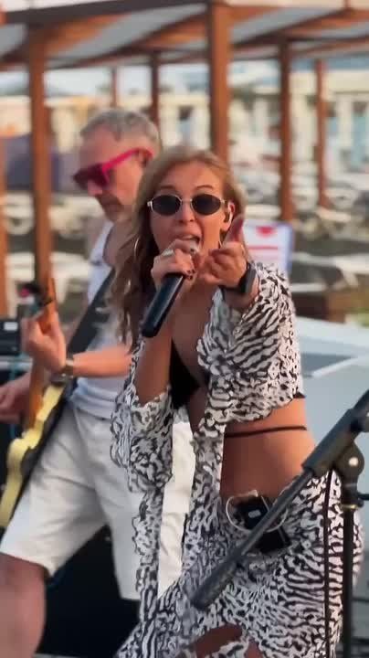 Осень в Сочи наполняется живой музыкой!