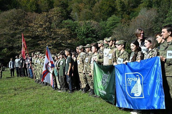 В соревновании «Военно-патриотическая игра-2025» в Сочи приняли участие около 400 человек