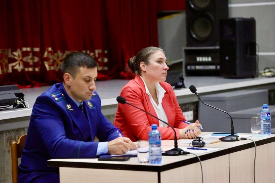 Анапской межрайонной прокуратурой проведен прием граждан, в том числе участников СВО и членов их семей