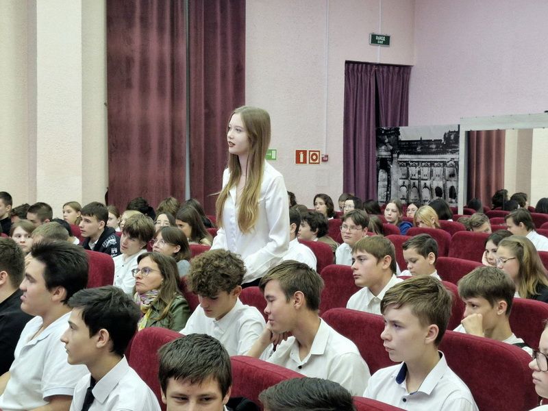 В Новороссийске полицейские провели для школьников мероприятия по профилактике экстремизма и терроризма