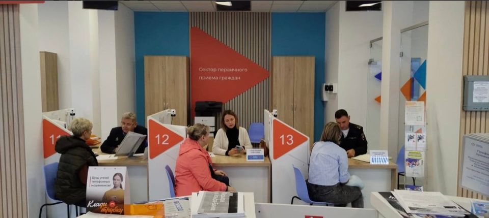 Руководители отдела по работе с личным составом и следственного подразделения Управления МВД России по городу Новороссийску приняли участие в ярмарке вакансий