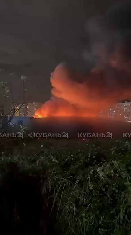 Крупный пожар потушили этой ночью в Новороссийске