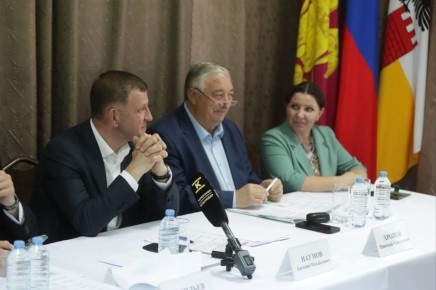 Глава Краснодра поручил обеспечить все социальные объекты ст. Старокорсунской безопасными подходами