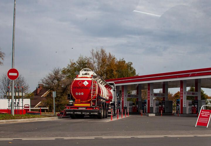 Сколько же можно: бензин опять подорожал в Краснодаре