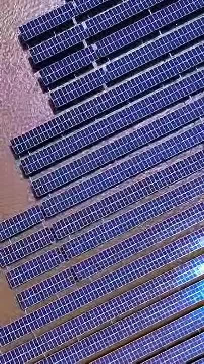 Китай снова удивляет: в Поднебесной установили огромную солнечную электростанцию прямо на воде