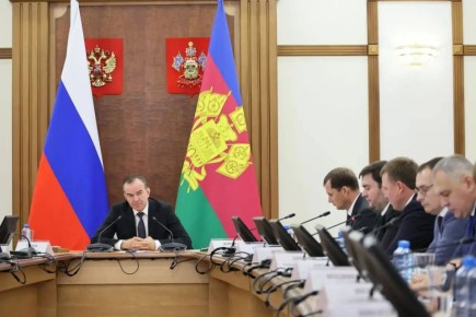 Вениамин Кондратьев поручил взять на контроль строительство детсада в Новокорсунской