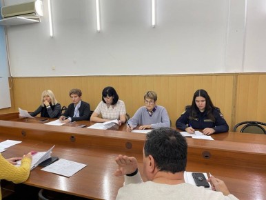 В целях обеспечения собираемости платежей и реализации мероприятий по увеличению налогооблагаемой базы в администрации Ейского района продолжает работу межведомственная комиссия по мобилизации доходов в бюджет и внебюджетные...