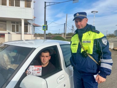 Профилактическую акцию «Опасный манёвр» провели госавтоинспекторы Ейского района