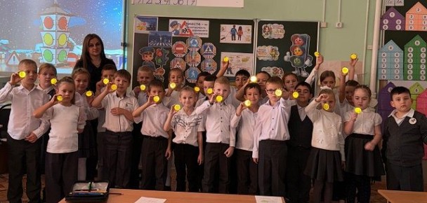 На Кубани в образовательных организациях продолжается акция «Засветись»