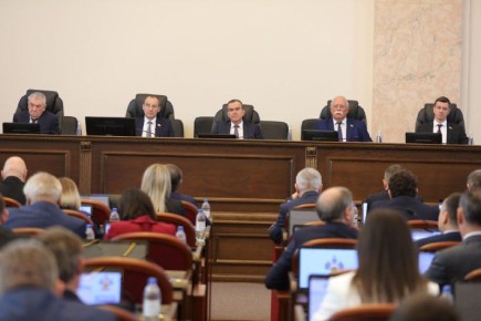 Вениамин Кондратьев: Будем выводить мини-гостиницы «из тени»