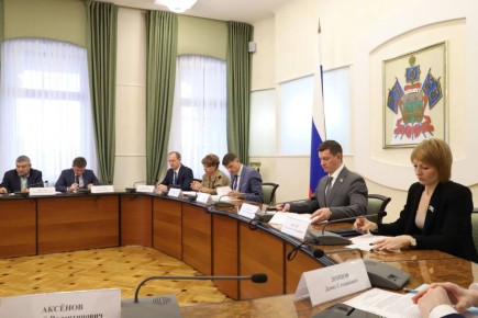 Зампредседателя краевого парламента Сергей Болдин провел заседание рабочей группы комитета по вопросам имущественных и земельных отношений
