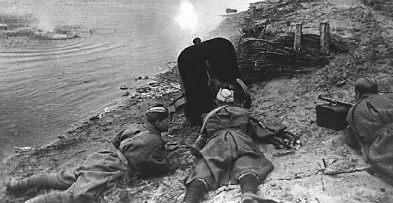 Урок истории.. 25 октября - освобождение Днепропетровска и Днепродзержинска (Каменское)