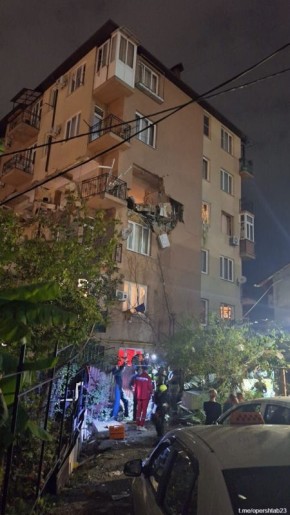 Один человек погиб, еще трое пострадали в результате взрыва бытового газа в квартире многоэтажного дома в Сочи, сообщили в оперштабе Краснодарского края